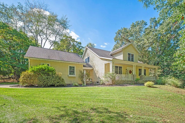 1860 High Meadow N, Bertrand township