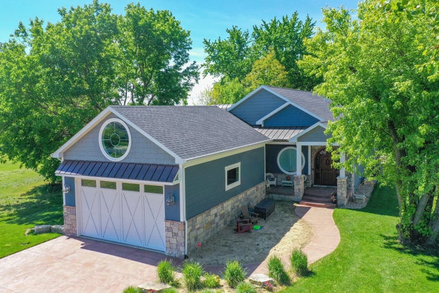 21373 Sail Bay Drive, Calvin township