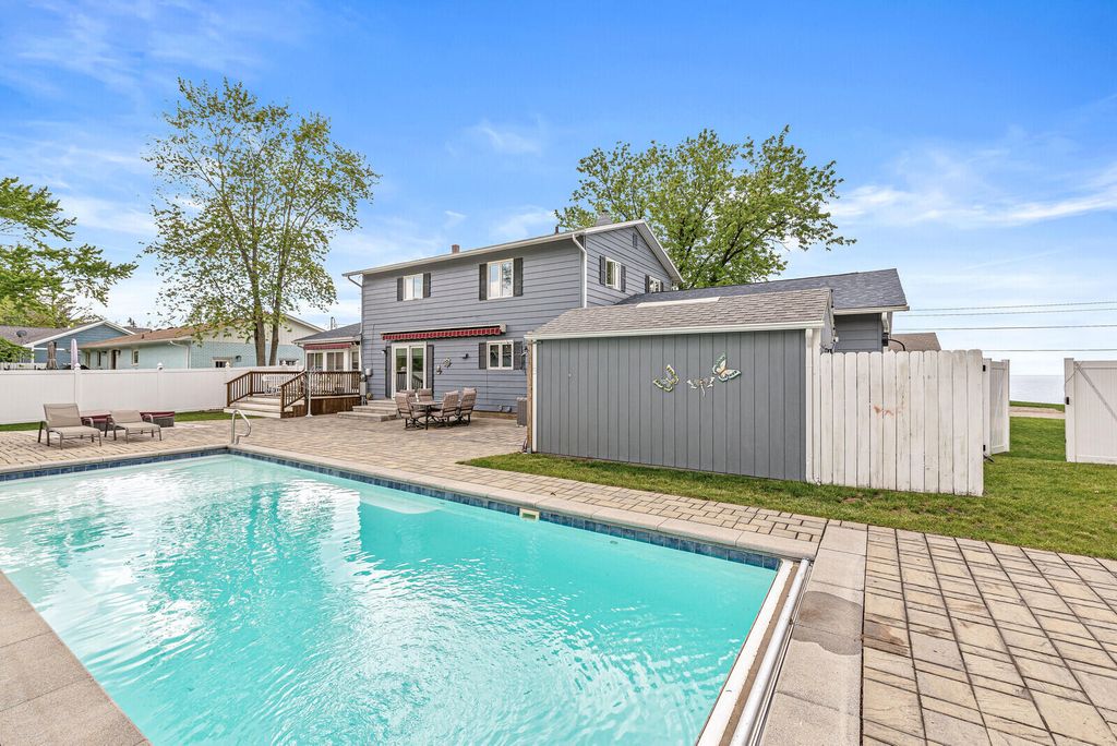 1407 Shore Drive, New Buffalo city