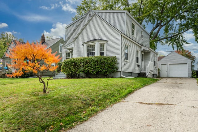 2624 Thayer Drive, St. Joseph city