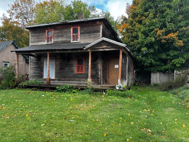 134 S Paw Paw Street, Coloma city