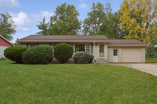 956 Wedgewood Road, St. Joseph charter township