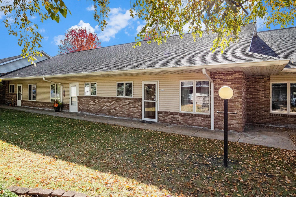 5526 Ivy Drive, Lincoln charter township