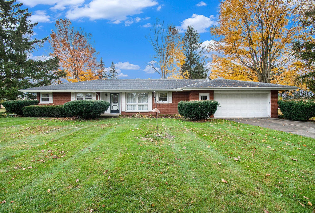 570 Invicta Drive, Niles township