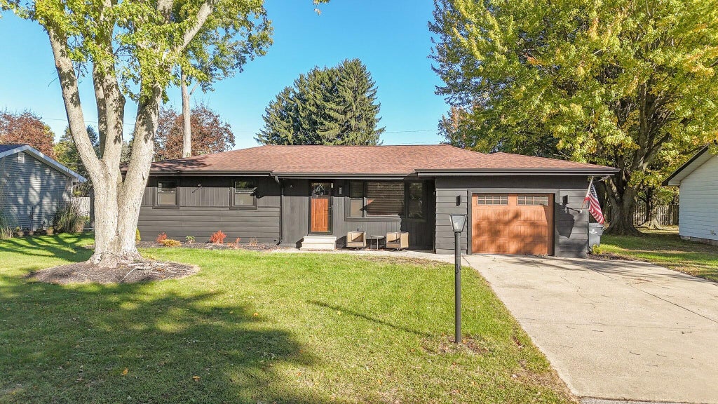 1757 N Sierra Way, Lincoln charter township