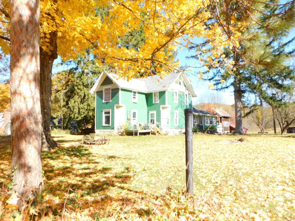 69217 51st Street, Lawrence township