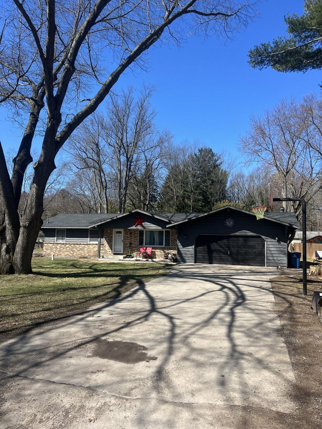 1439 Ivanhoe Road, Pere Marquette charter township
