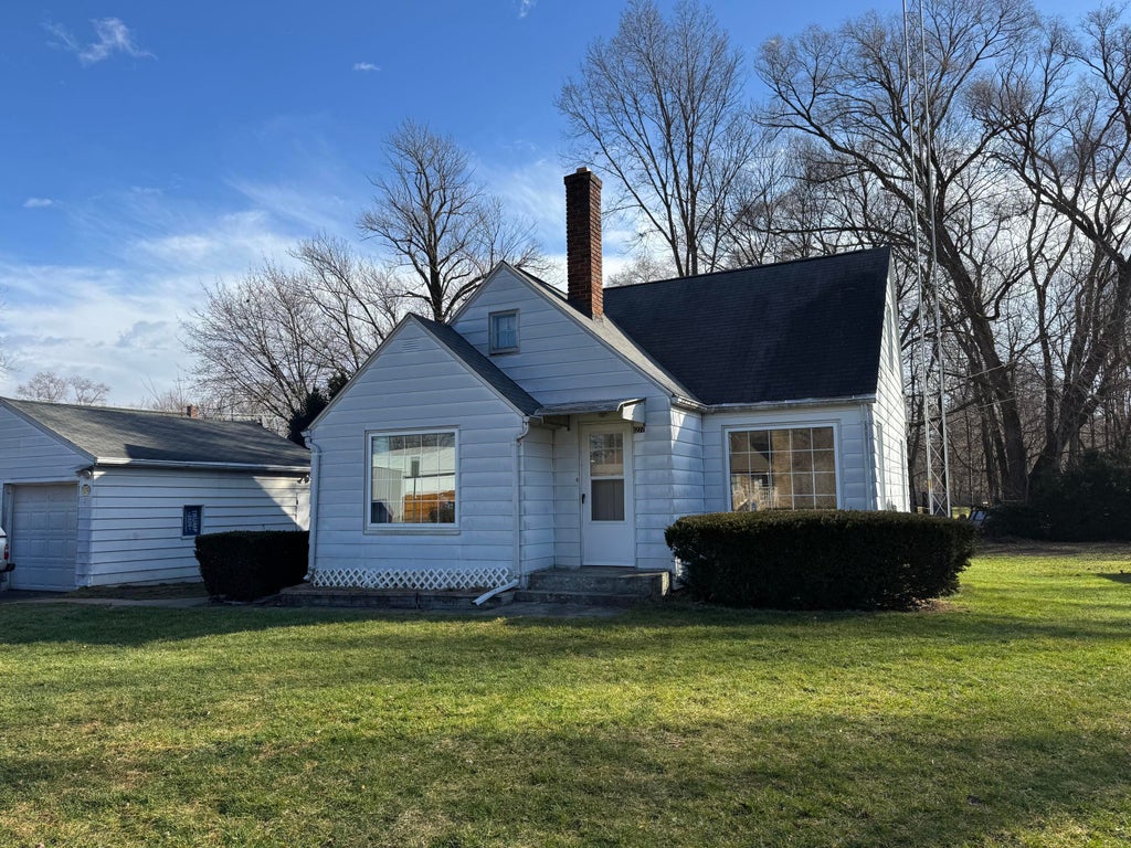 1277 Rose Avenue, Benton charter township