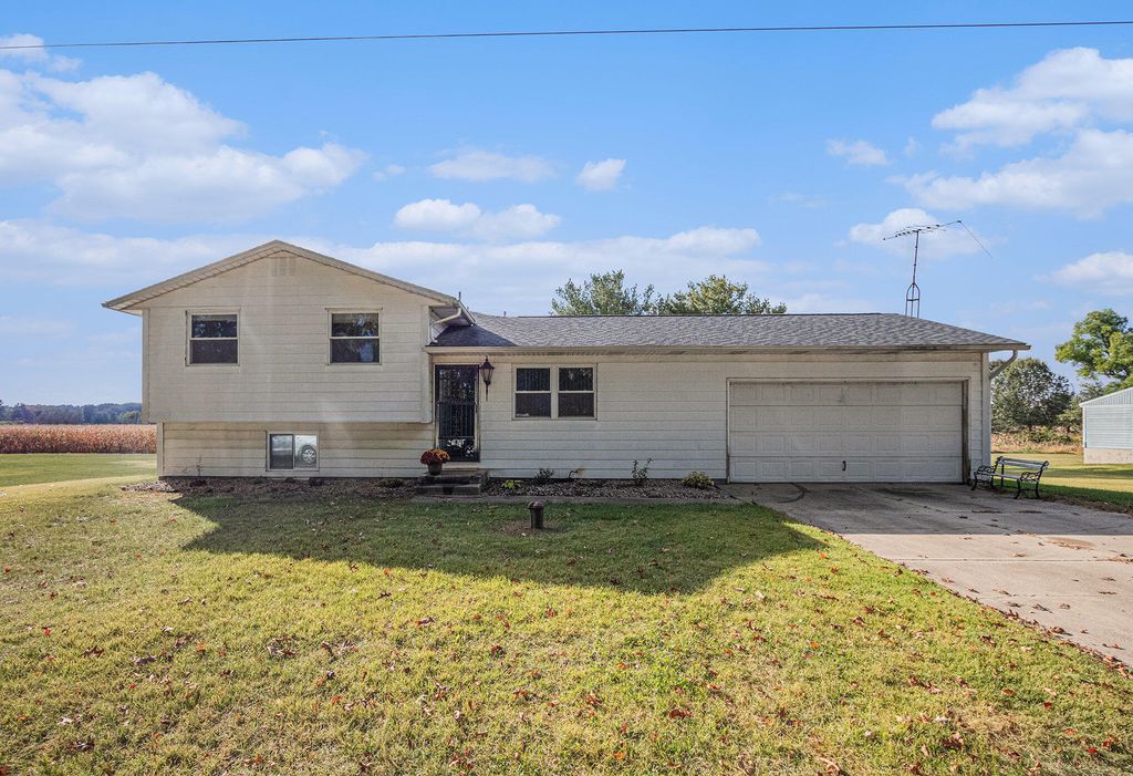 4935 Curran Road, Bertrand township