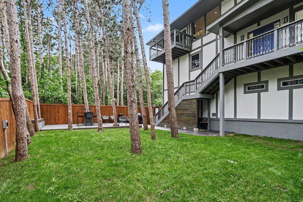 2949 Pagoda Path, Lincoln charter township