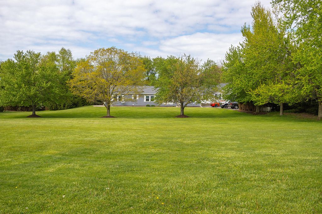 5251 Spring Creek Road, Three Oaks township