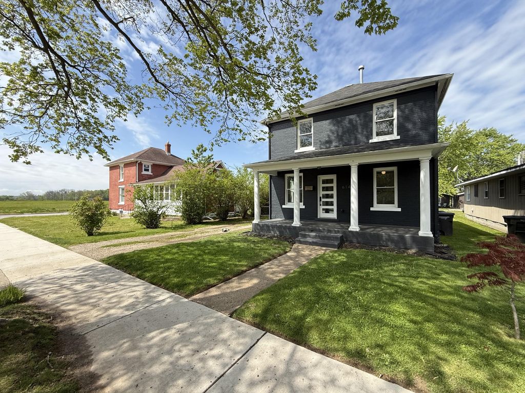 614 Magnolia Street, Three Oaks village