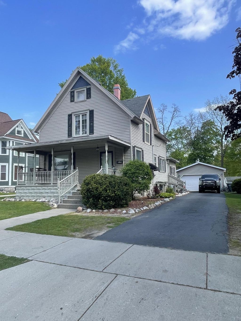 306 W Telegraph Street, Dowagiac city