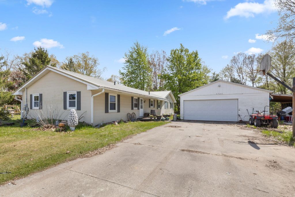 2780 Beebe Road, Howard township