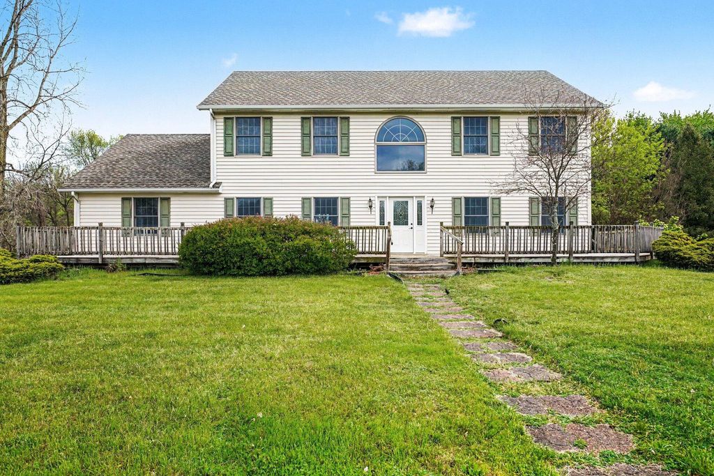 28810 Coulter Street, Howard township