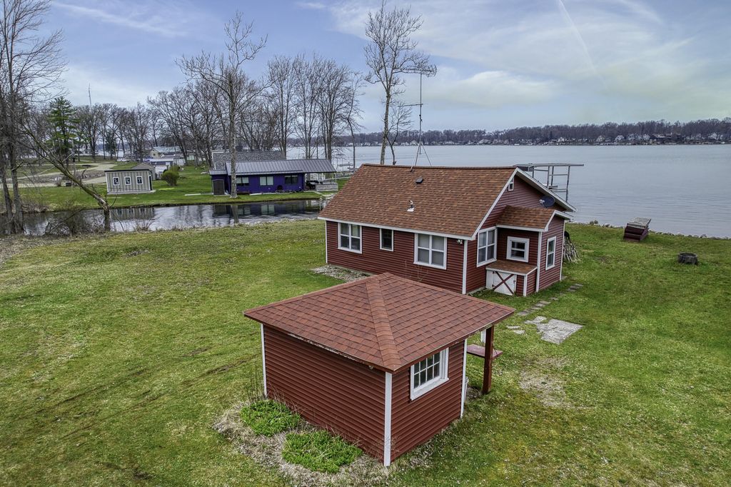 50479 Delling Drive, Silver Creek township