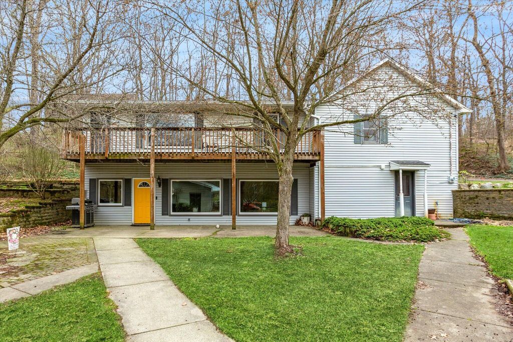 5901 Carmody Road, Coloma charter township