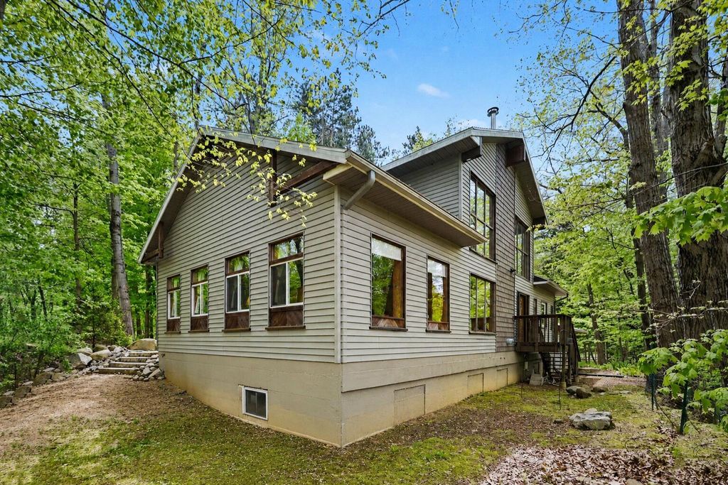 10953 Red Bud Trail, Oronoko charter township
