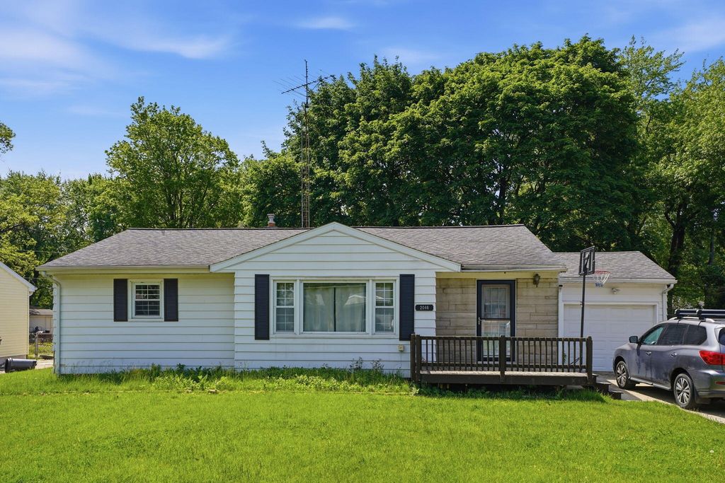 2046 Gerald Street, St. Joseph charter township