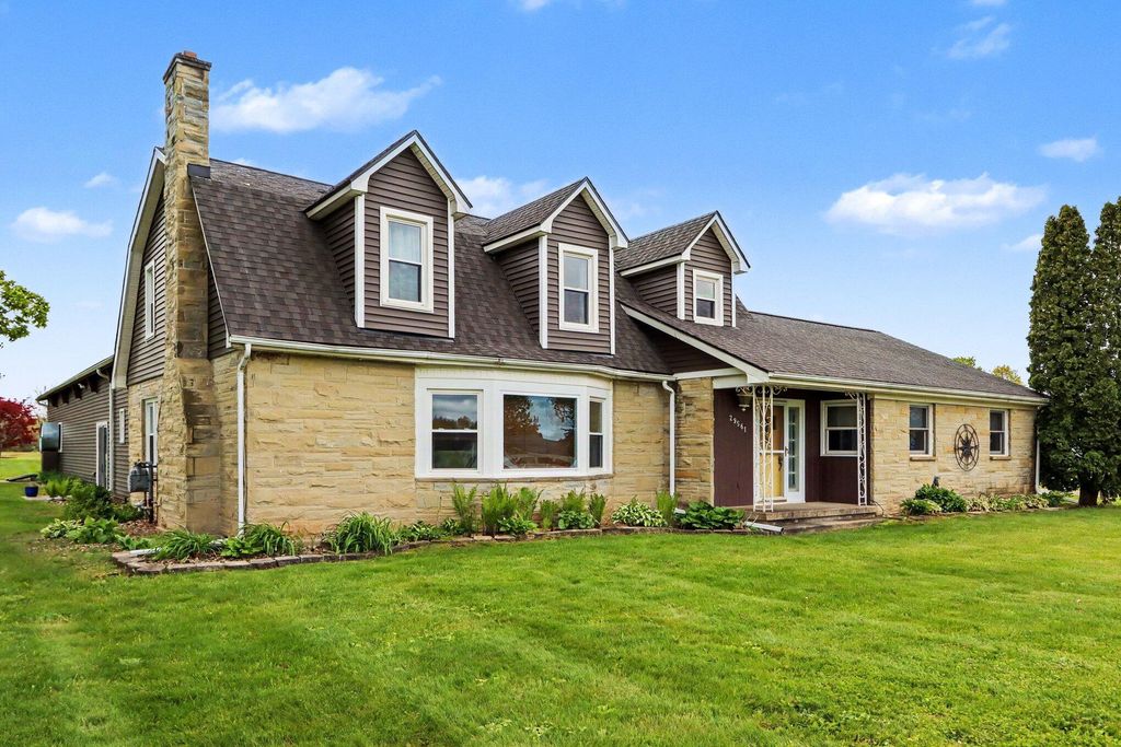 29561 E Red Arrow Highway, Antwerp township