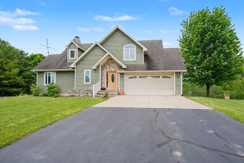 1908 Kaiser Road, Weesaw township