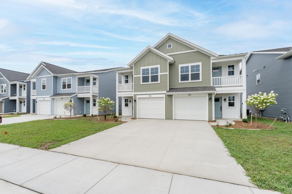 914 Indiana Avenue Unit: 14, South Haven city