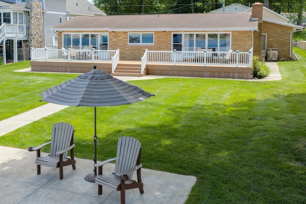 20518 Diamond Shores Drive, Penn township