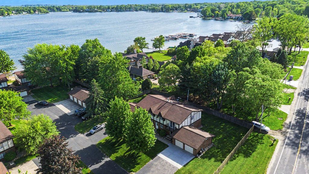 5410 Country Aire Drive Unit: 14, Coloma