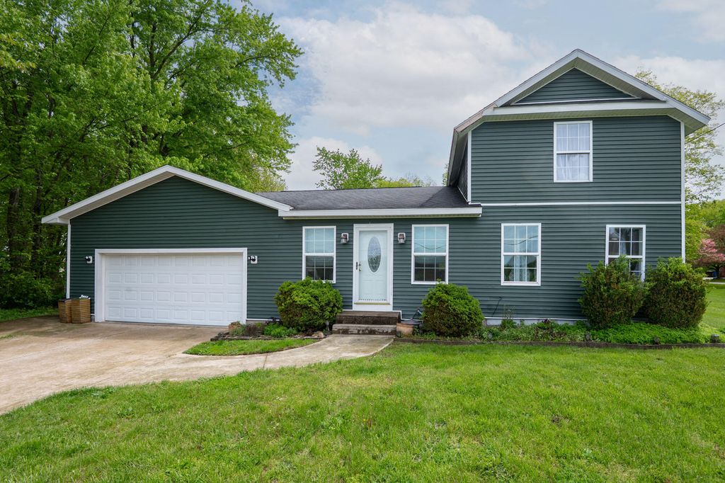 8521 Kephart Lane, Oronoko charter township