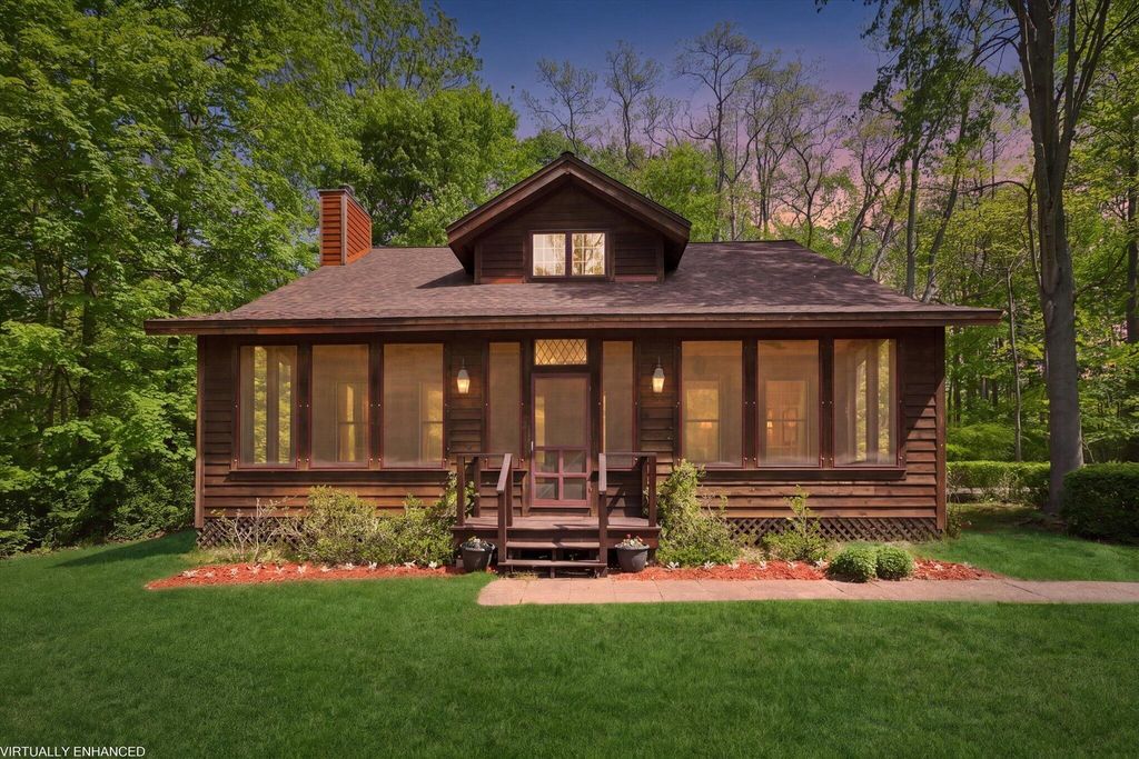 58 Lincoln Avenue, Casco township