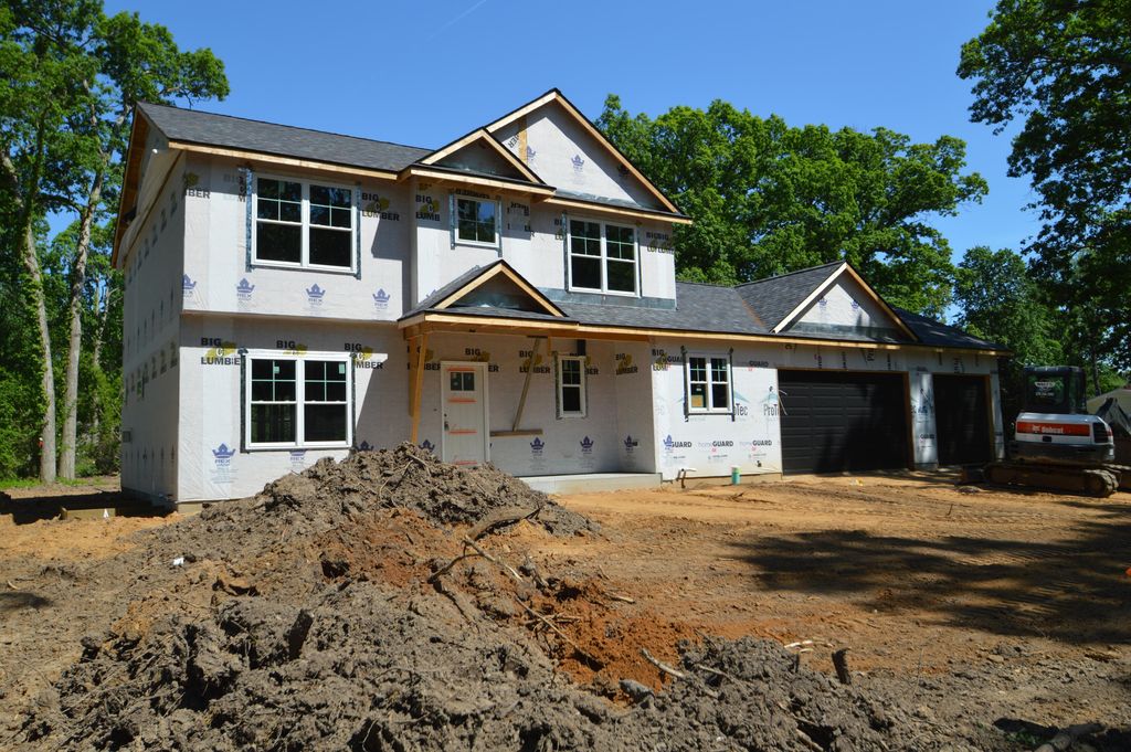 68889 6th Street, Ontwa township