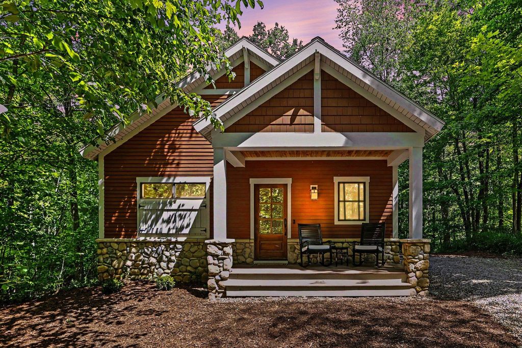 3411 Lake Chapin Drive, Berrien Springs