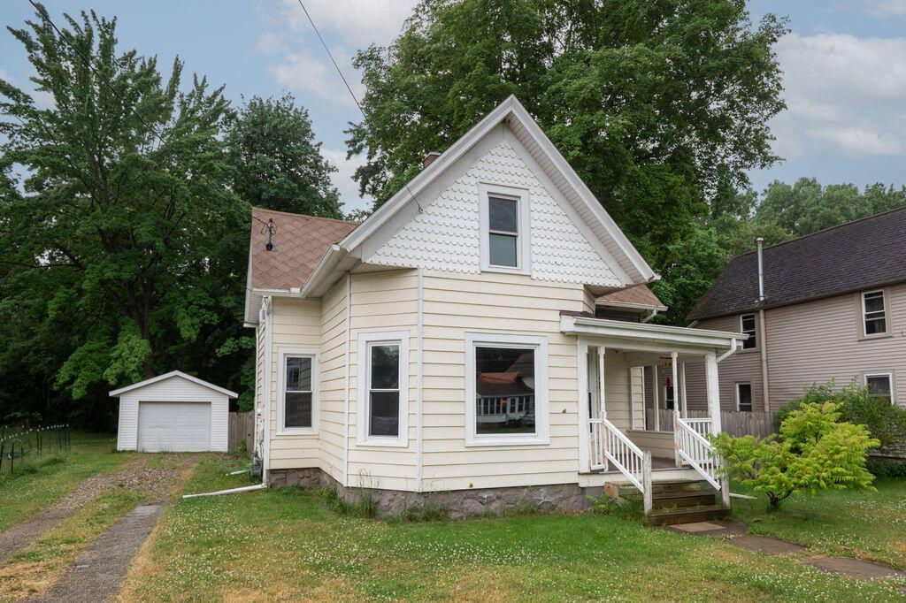 436 E Division Street, Dowagiac city