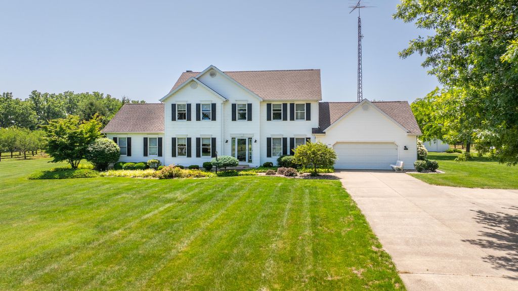 31401 Middle Crossing Road, Silver Creek township