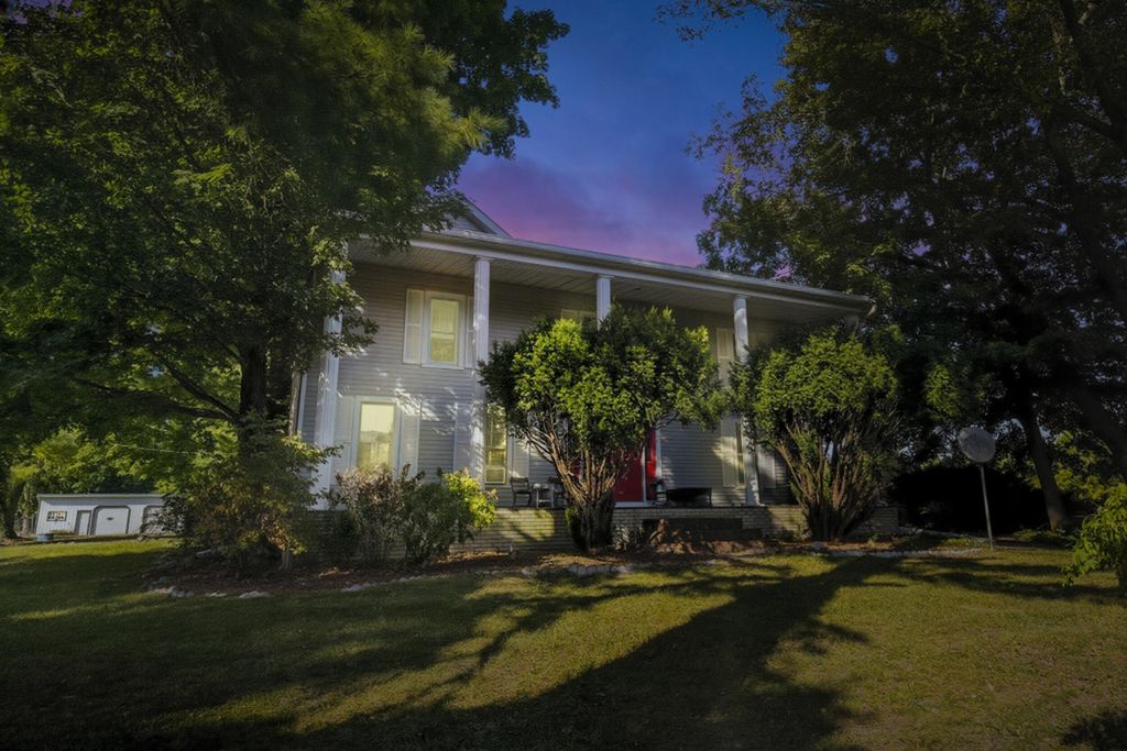 3223 Dunning Street, Howard township