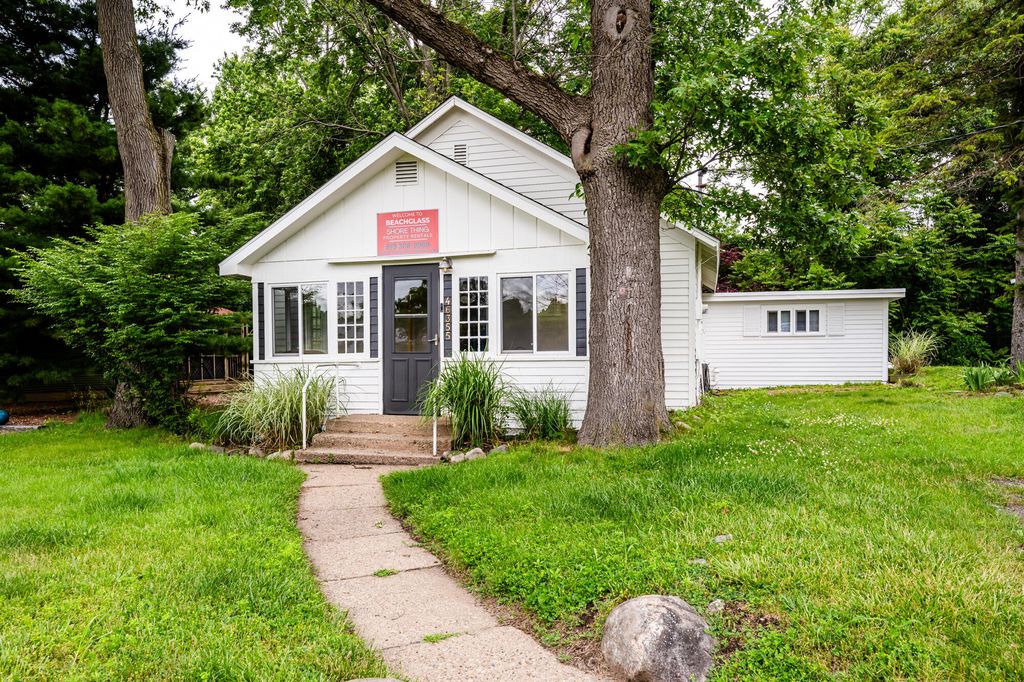 46355 Grand Beach Road, New Buffalo