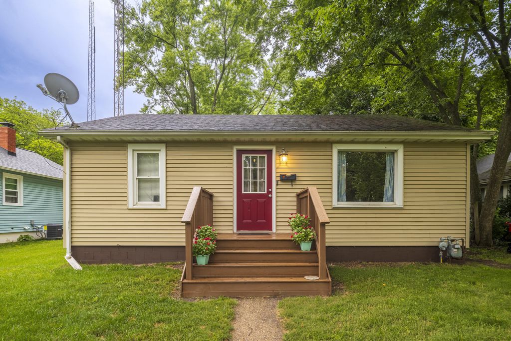 1148 Lavette Avenue, Benton Harbor city