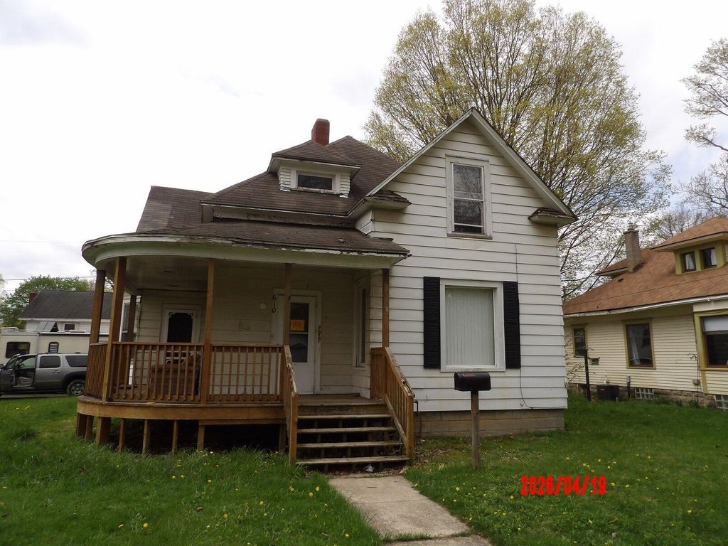 610 Pine Street, Three Rivers city