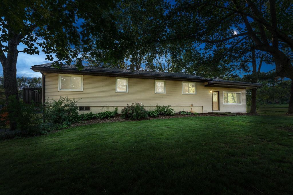 70600 Conrad Road, Milton township
