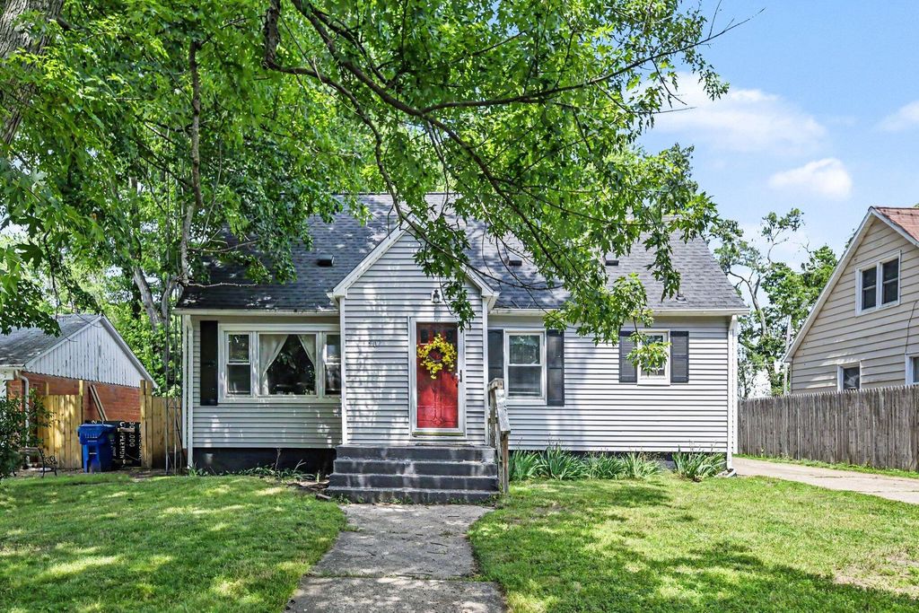 507 Summerfelt Drive, Benton charter township