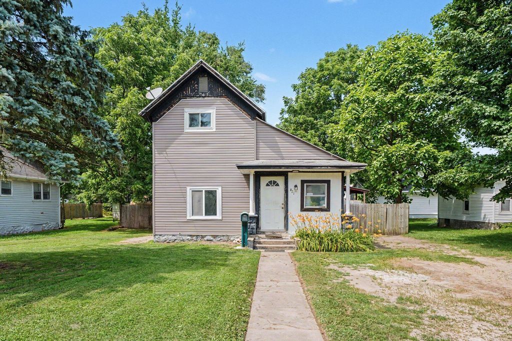 421 E Division Street, Dowagiac city