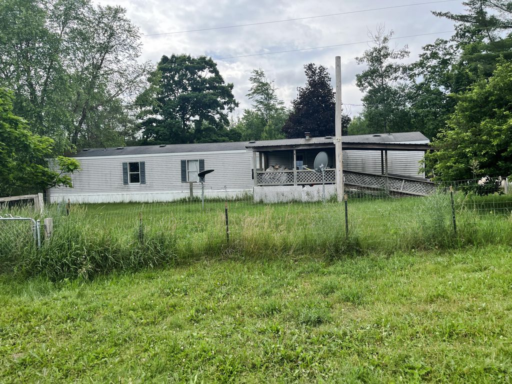 11640 Kirby Avenue, Winterfield township