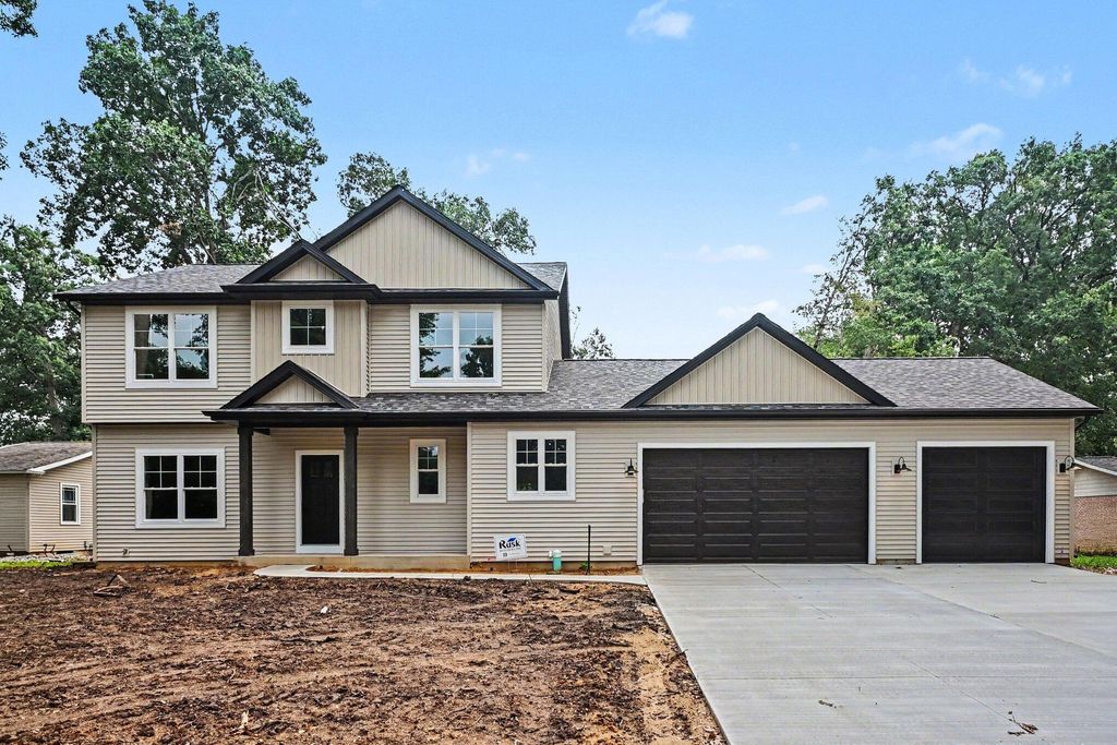 68889 6th Street, Ontwa township