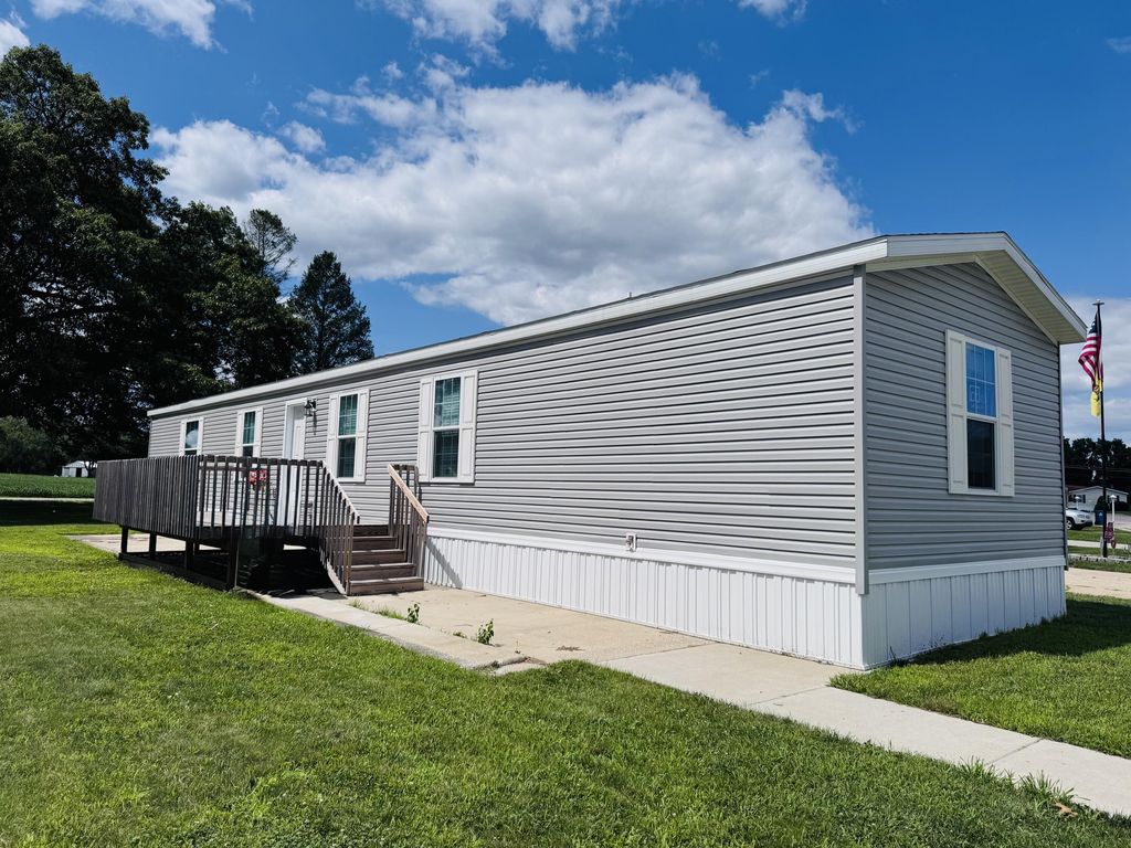 69205 Garver Lake Road Unit: Lot 9, Edwardsburg village