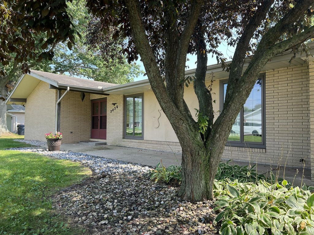2436 Fountain Lane, Lincoln charter township