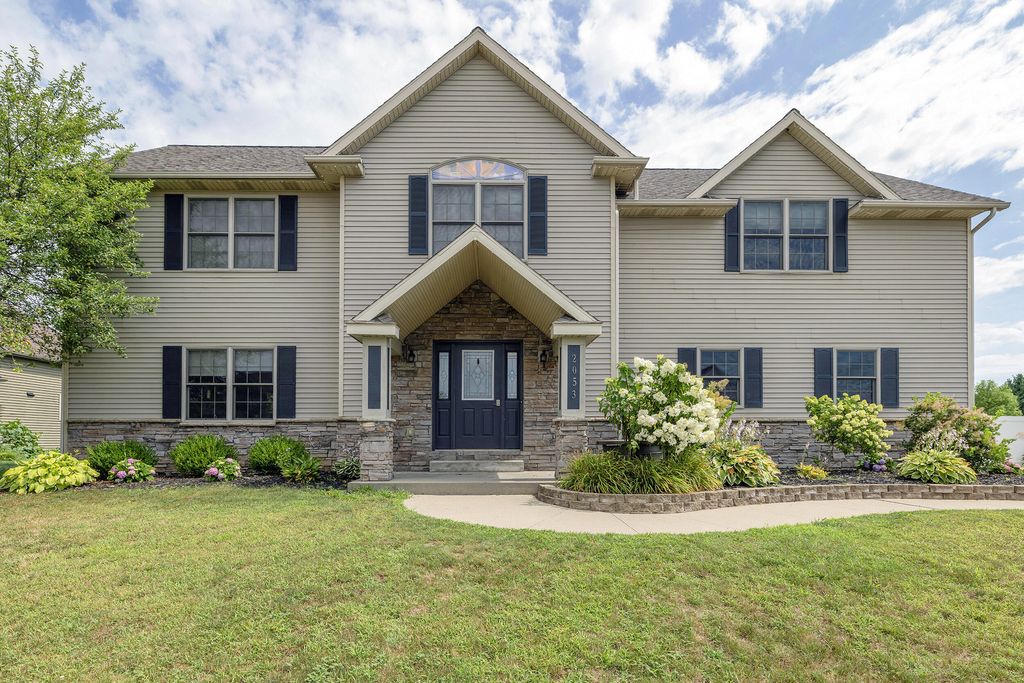 2053 Joni Lane, Lincoln charter township