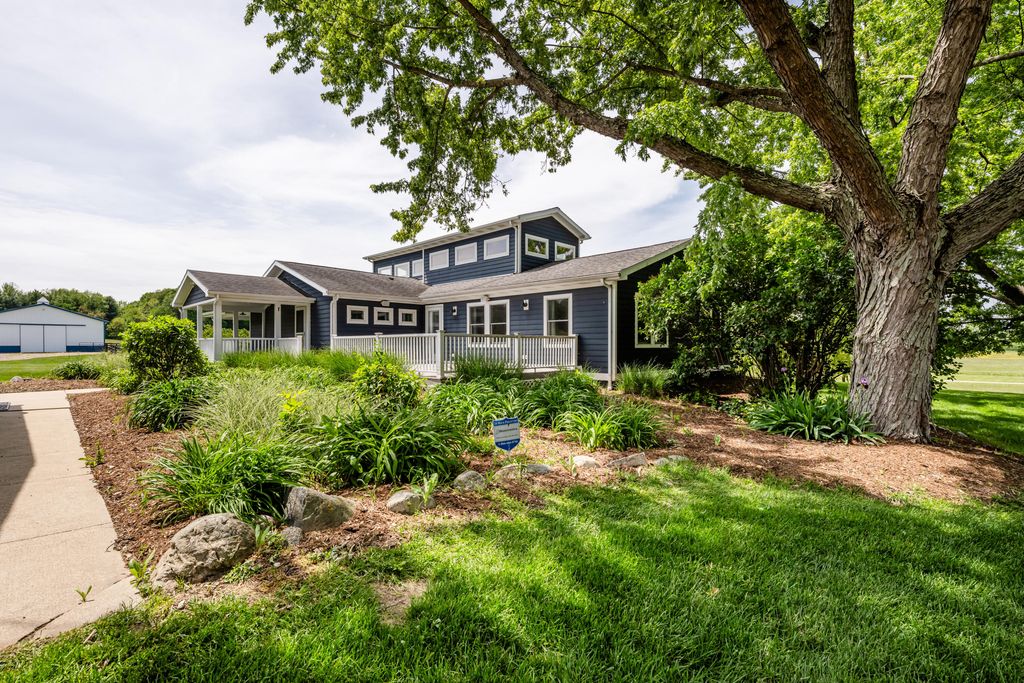 4980 Spring Creek Road, Three Oaks township