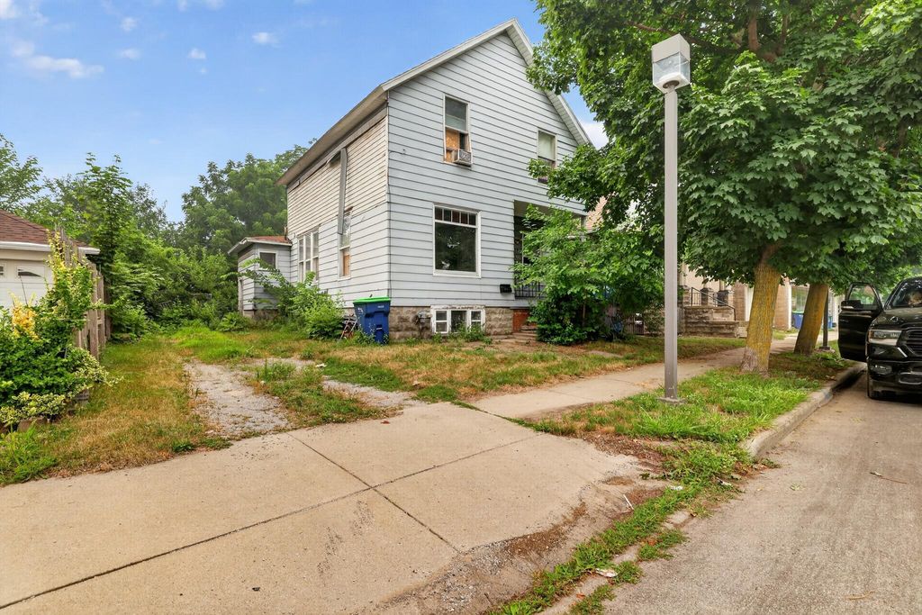 909 N Johnson Street, Bay City city