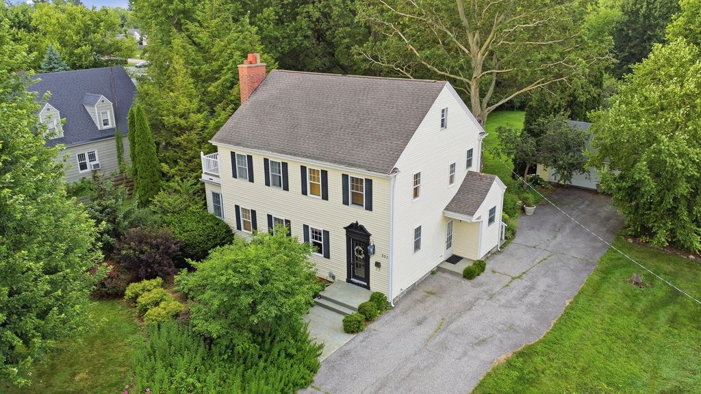 701 S Elm Street, Three Oaks village