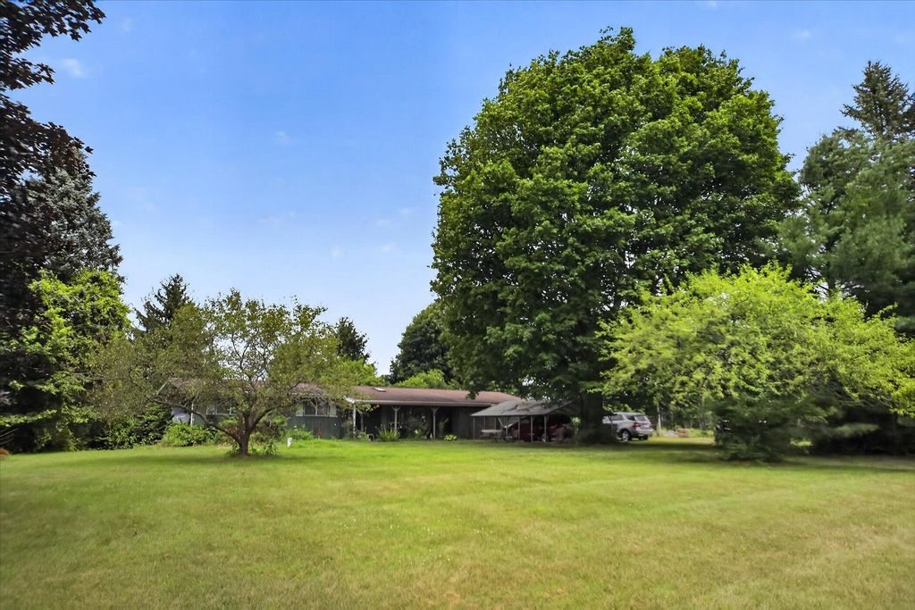 40516 County Road 669, Decatur township